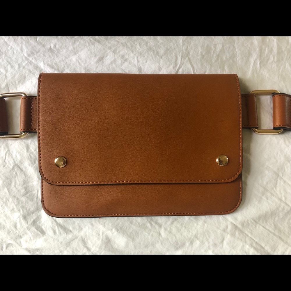 FOREVER 21 belt bag